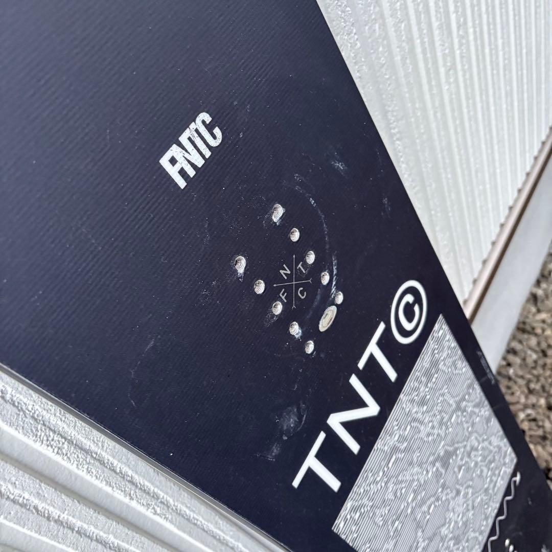 147 FNTC TNTC スノーボード グラトリ キャンバー パーク未滑走