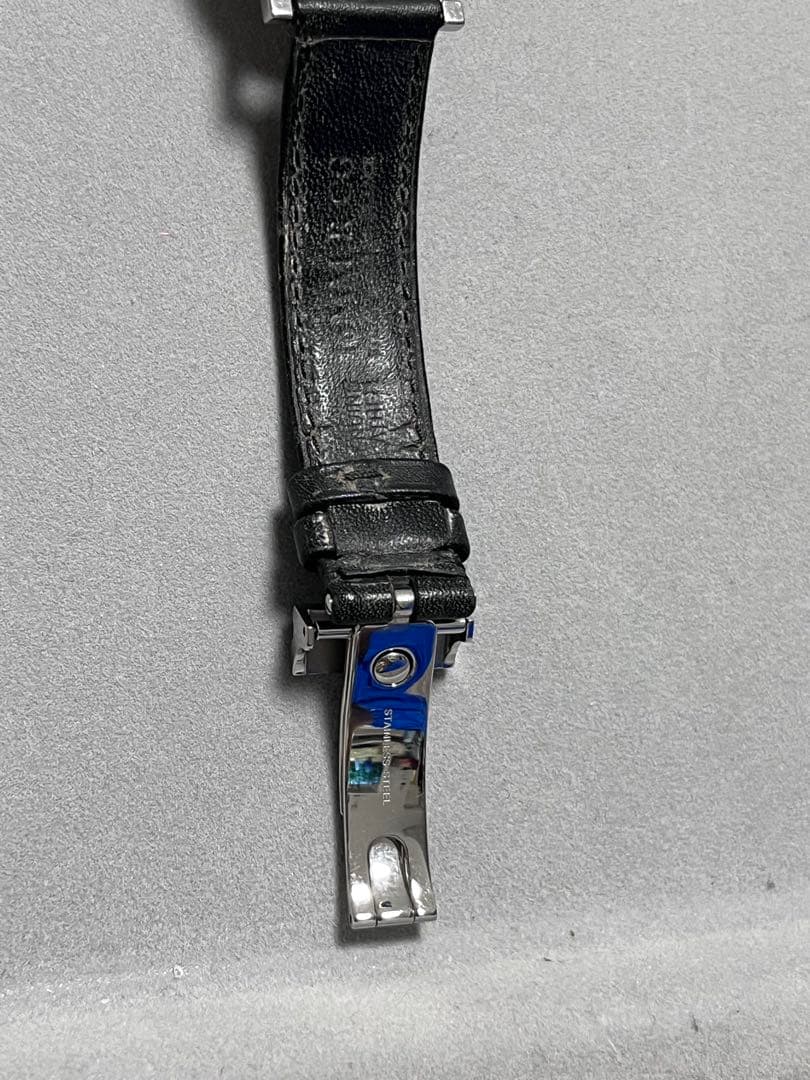 GUCCI レザーベルト時計