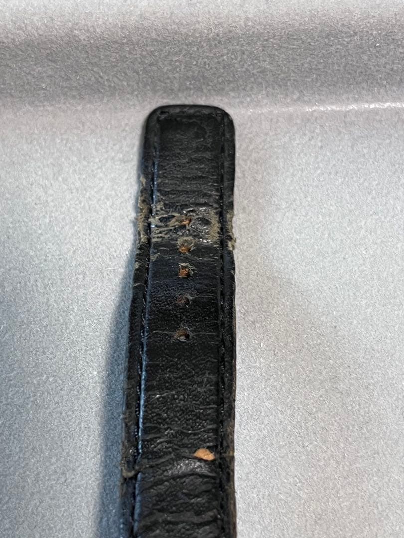 GUCCI レザーベルト時計