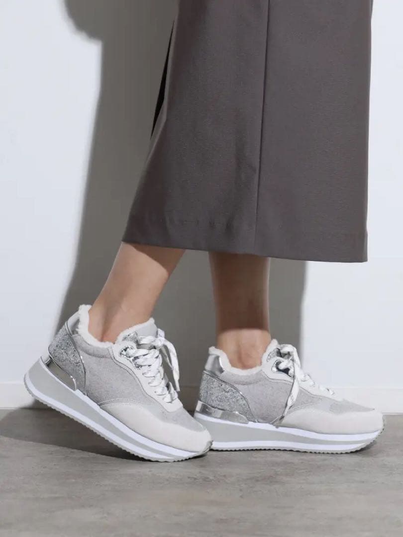 クラリスさま専用ウェッジソールグリッタースニーカー　スポーツサンダル２点セット