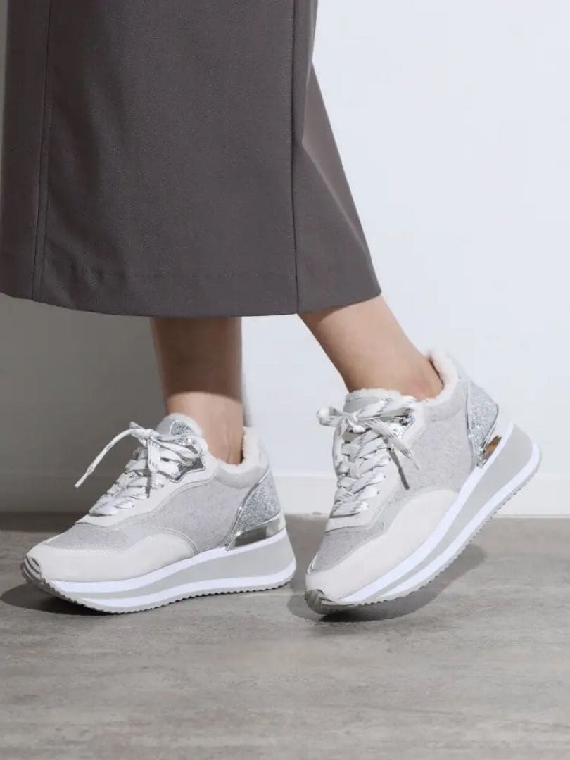 クラリスさま専用ウェッジソールグリッタースニーカー　スポーツサンダル２点セット