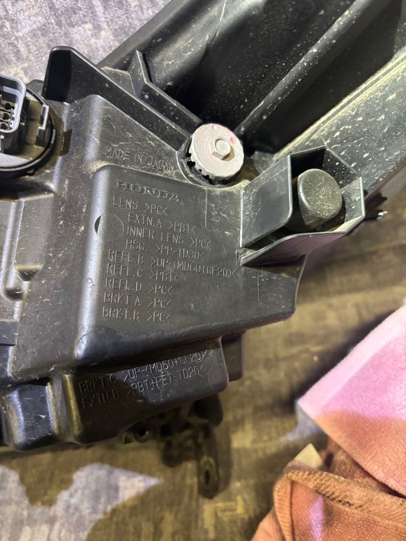 ベゼルホンダ ヘッドライト ブラック LED