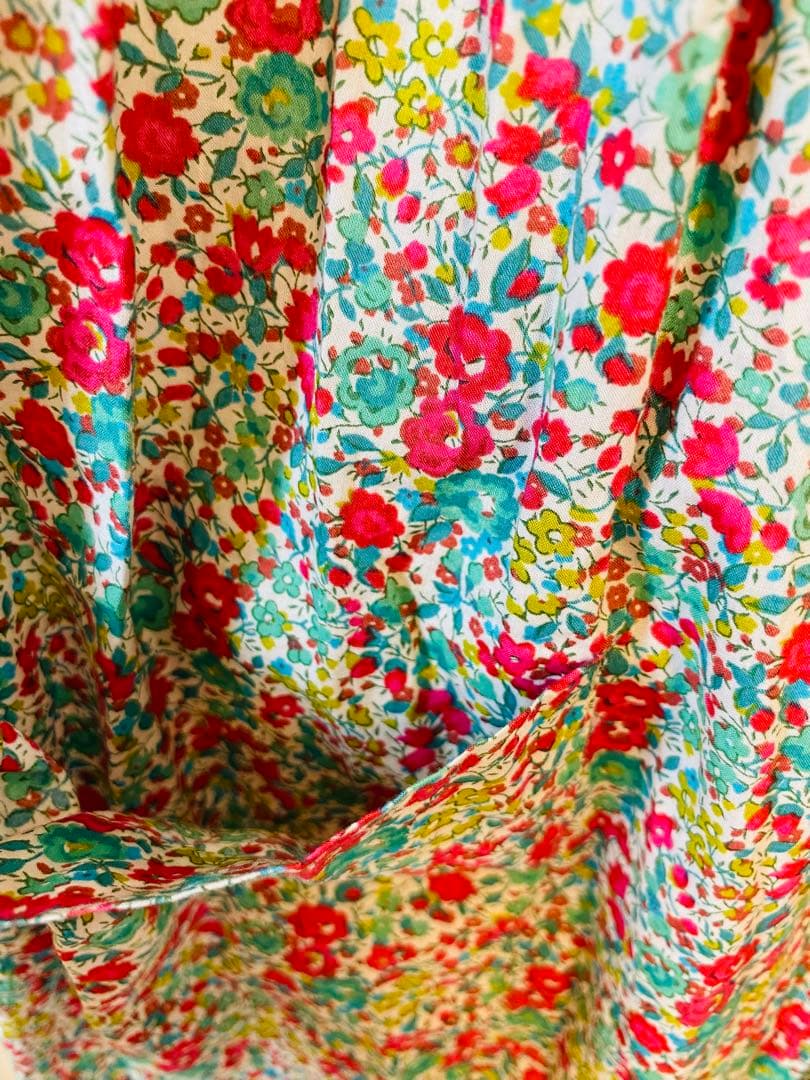 【1回着用】Bonpoint 半袖スモッキングワンピース　リバティ　150