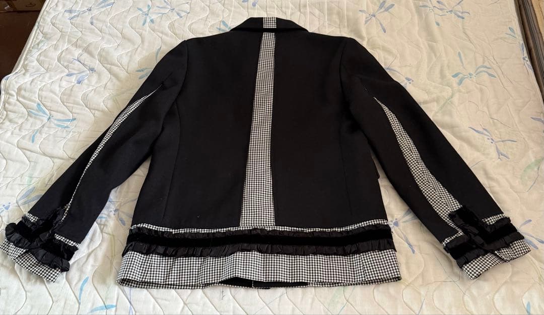 COMME des GARCONS（コム・デ・ギャルソン）　ジャッケット