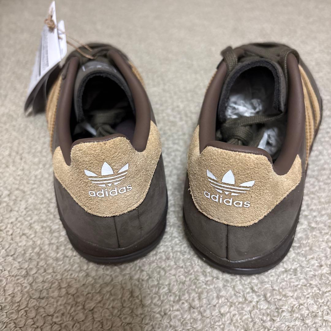 adidas GAZELLE INDOOR スエードアッパーローカットスニーカー