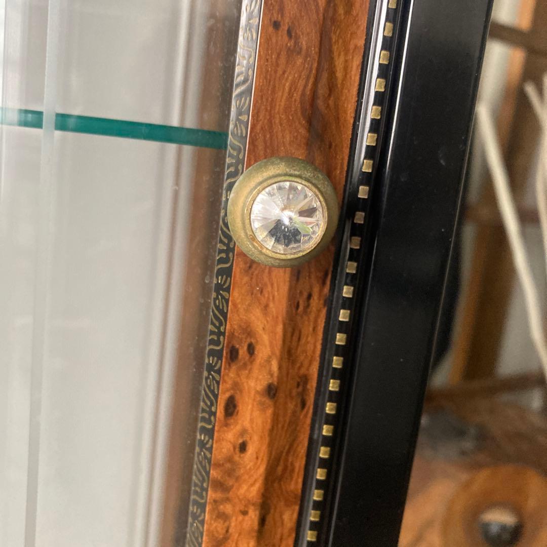 木製ガラスキャビネット 大理石調天板