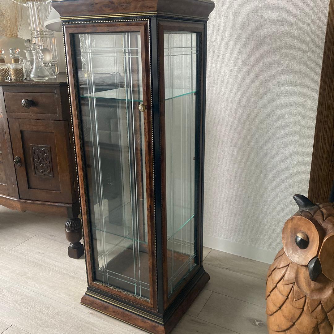 木製ガラスキャビネット 大理石調天板