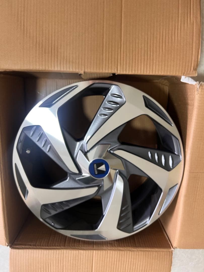 プリウス モデリスタホイール