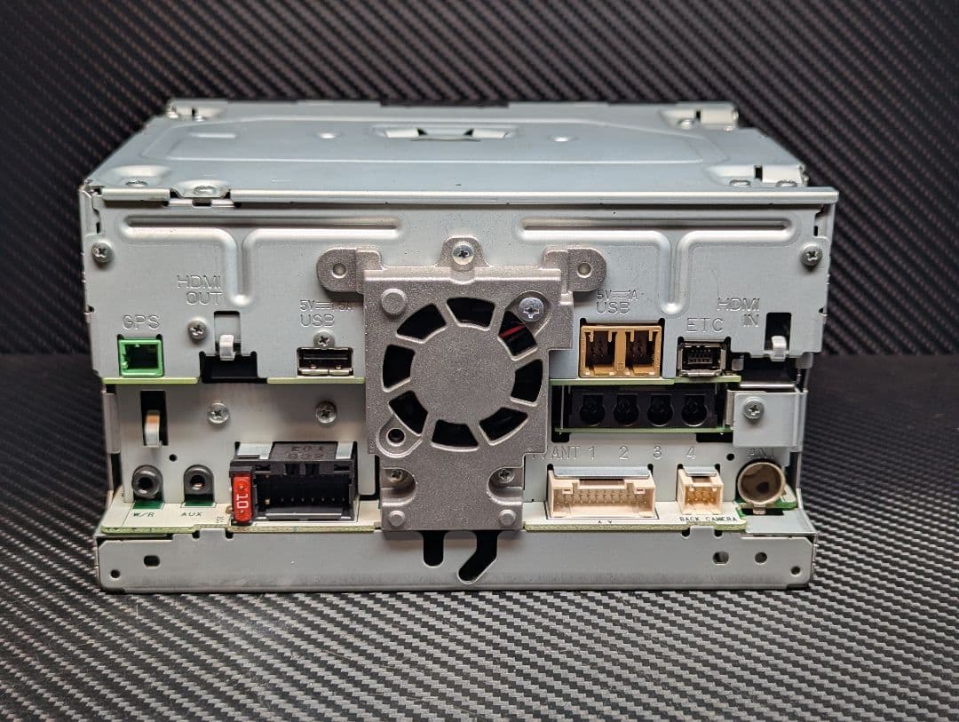 カロッツェリア　AVIC-CZ911　2023年　7インチ　サイバーナビ