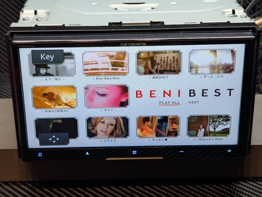 カロッツェリア　AVIC-CZ911　2023年　7インチ　サイバーナビ