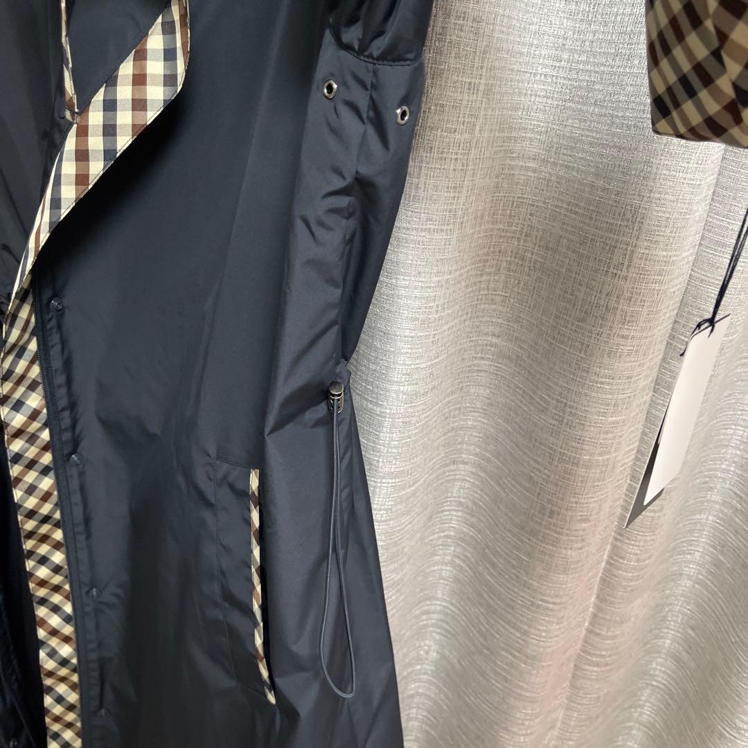 特価　アクアスキュータム　レインコート