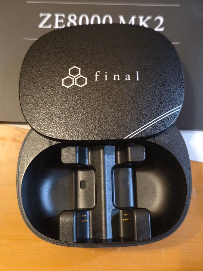 【美品】final ZE8000 MK2 ワイヤレスイヤフォン ブラック