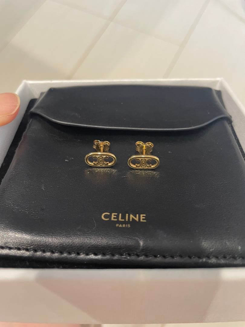 CELINE セリーヌ トリオンフ ピアス