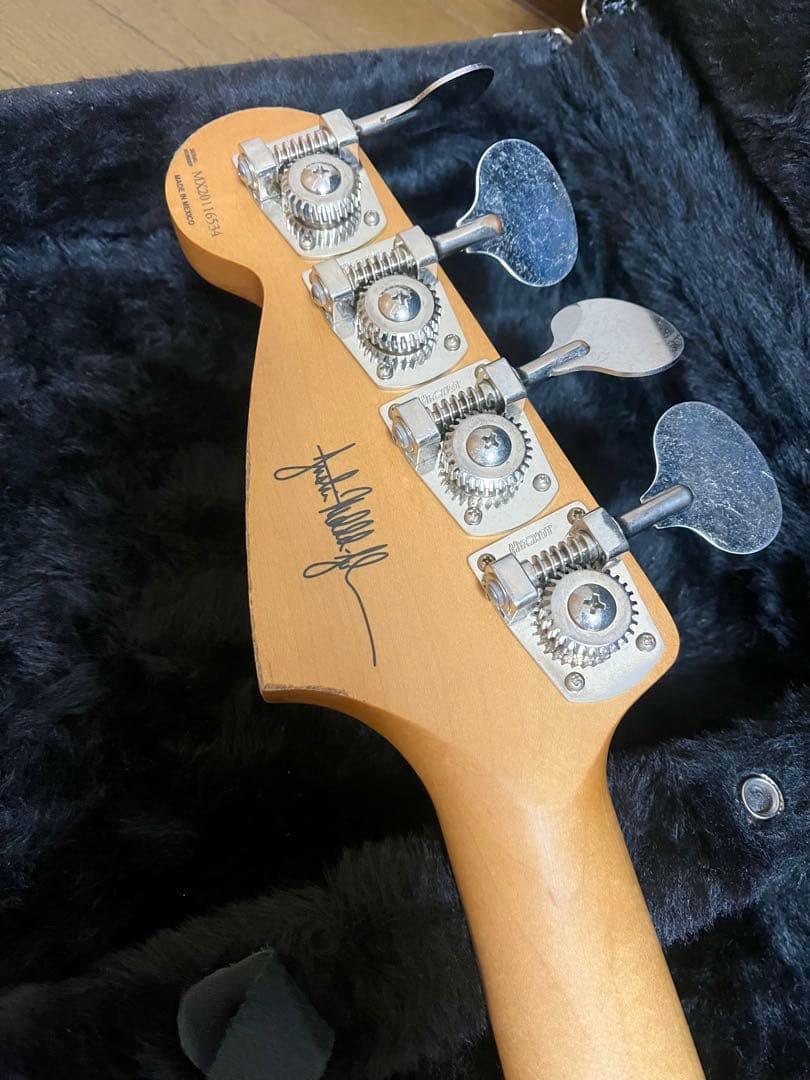 Fender JMJ Road Worn Mustang Bass Black