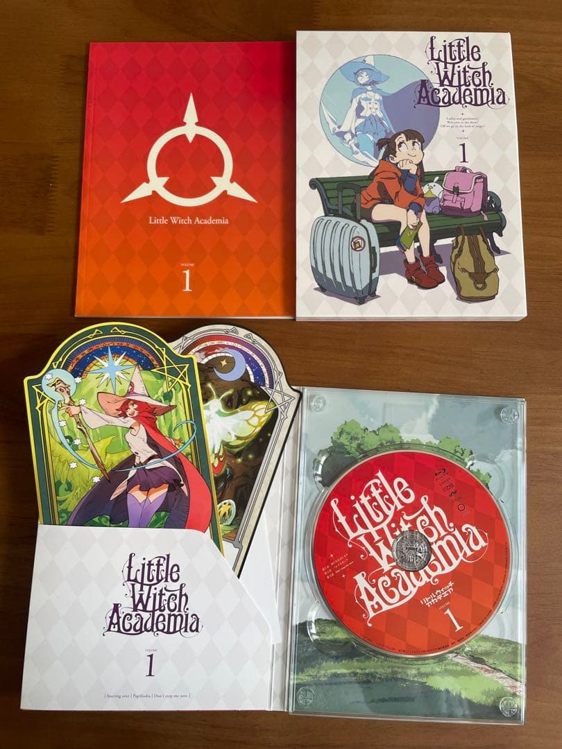 【全巻初回限定版】リトルウィッチアカデミア　Blu-ray 1〜9巻