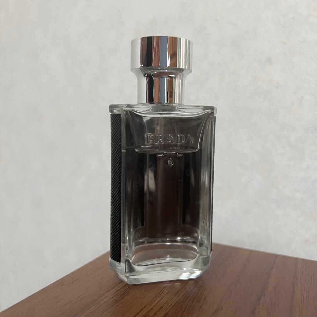 <値下げ>PRADA 香水 サフィアーノレザーボトル