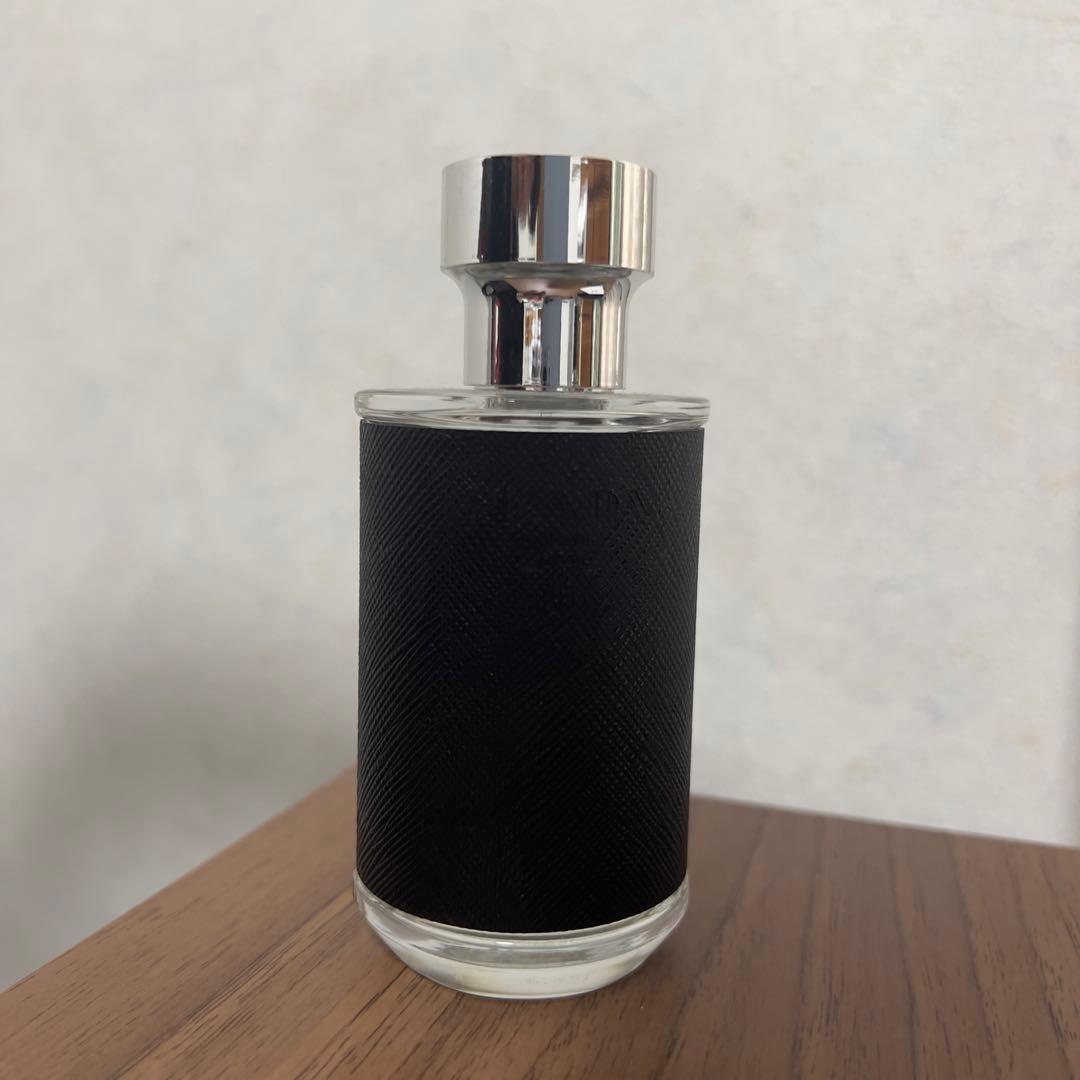 <値下げ>PRADA 香水 サフィアーノレザーボトル