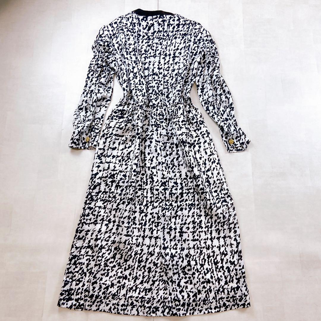 美品 総シルク ウエストゴム ジバンシー 総柄 金ボタン LL 大きいサイズ