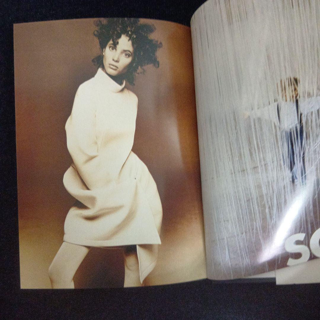 COMME des GARÇONS - MÉMOIRE DE LA MODE