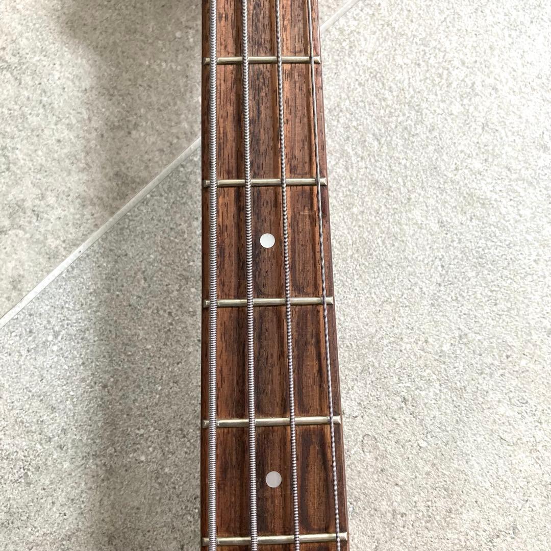 Fernandes Limited Edition ホワイト 4弦エレキベース