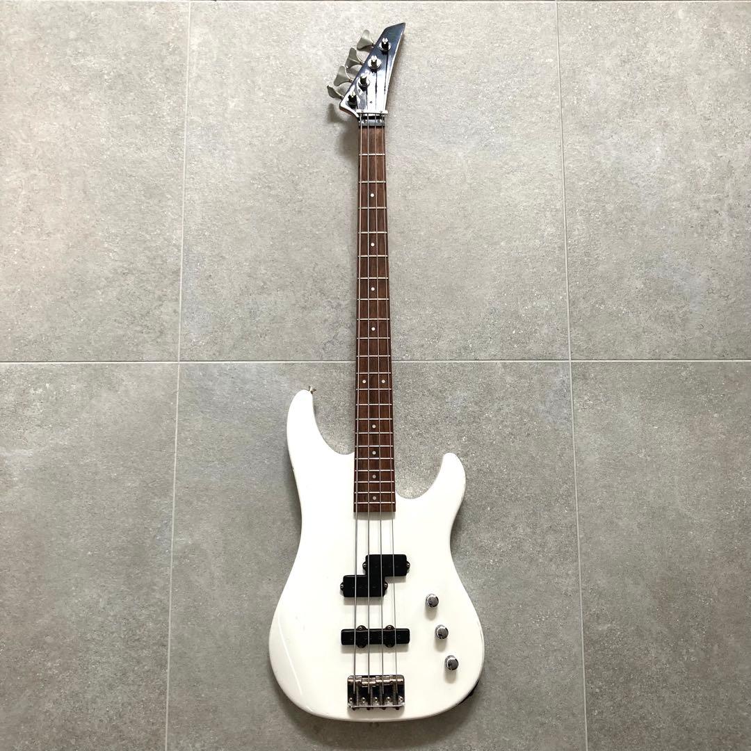 Fernandes Limited Edition ホワイト 4弦エレキベース