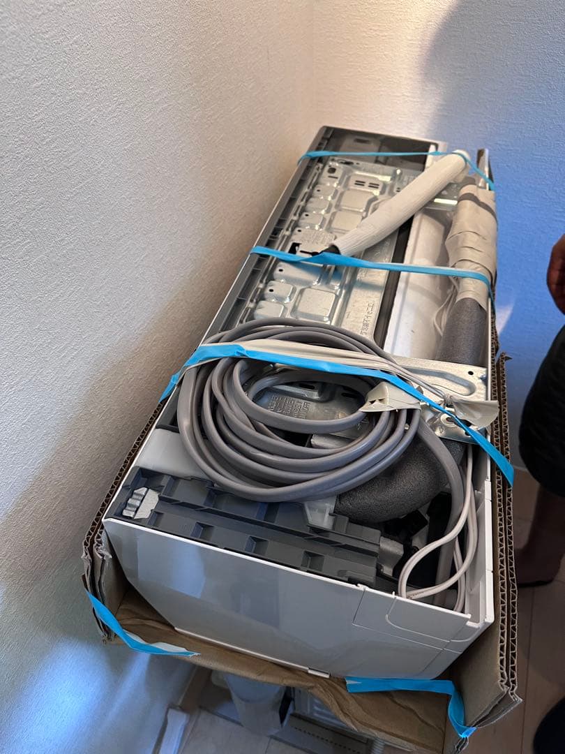 【6畳 使用期間1年のみ】HITACHI 白くまくん エアコン