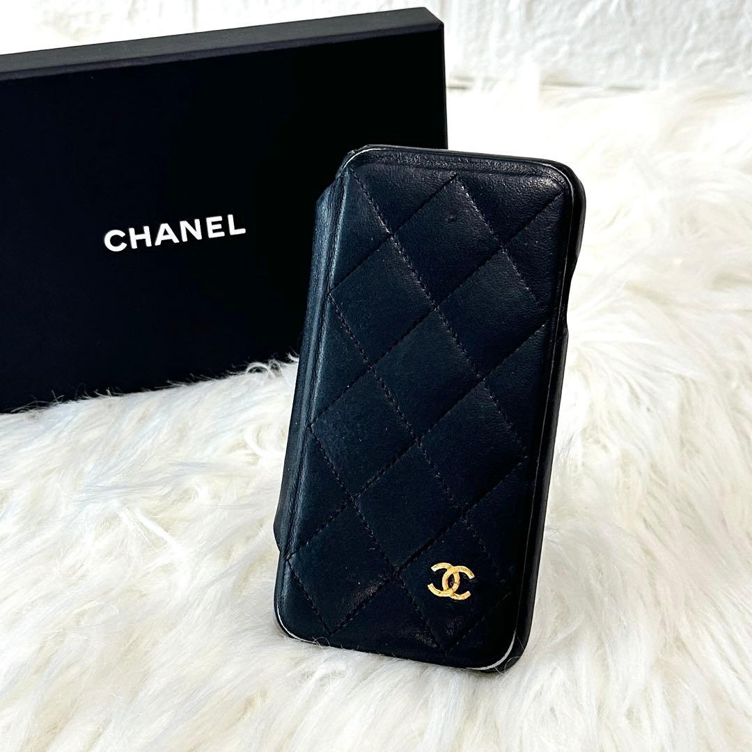 CHANEL シャネル スマホケース iPhone SE マトラッセ ブラック