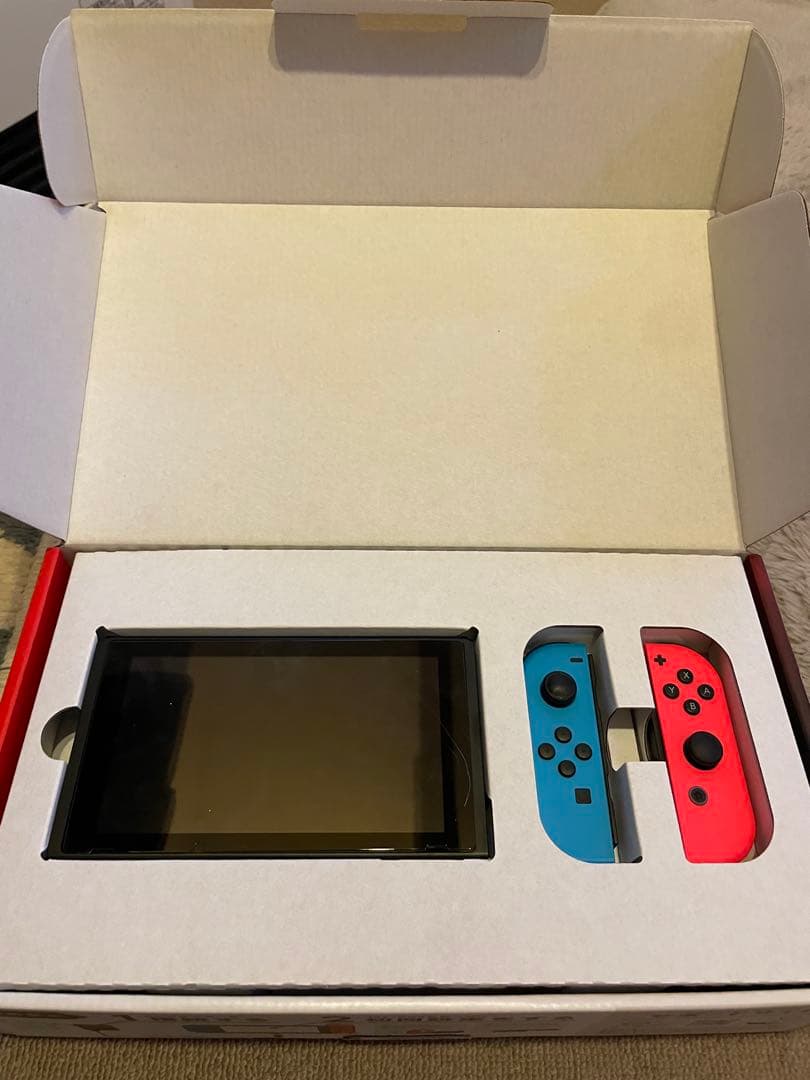 Nintendo Switch 本体 赤/青 Joy-Con付き【黄ばみ有り】