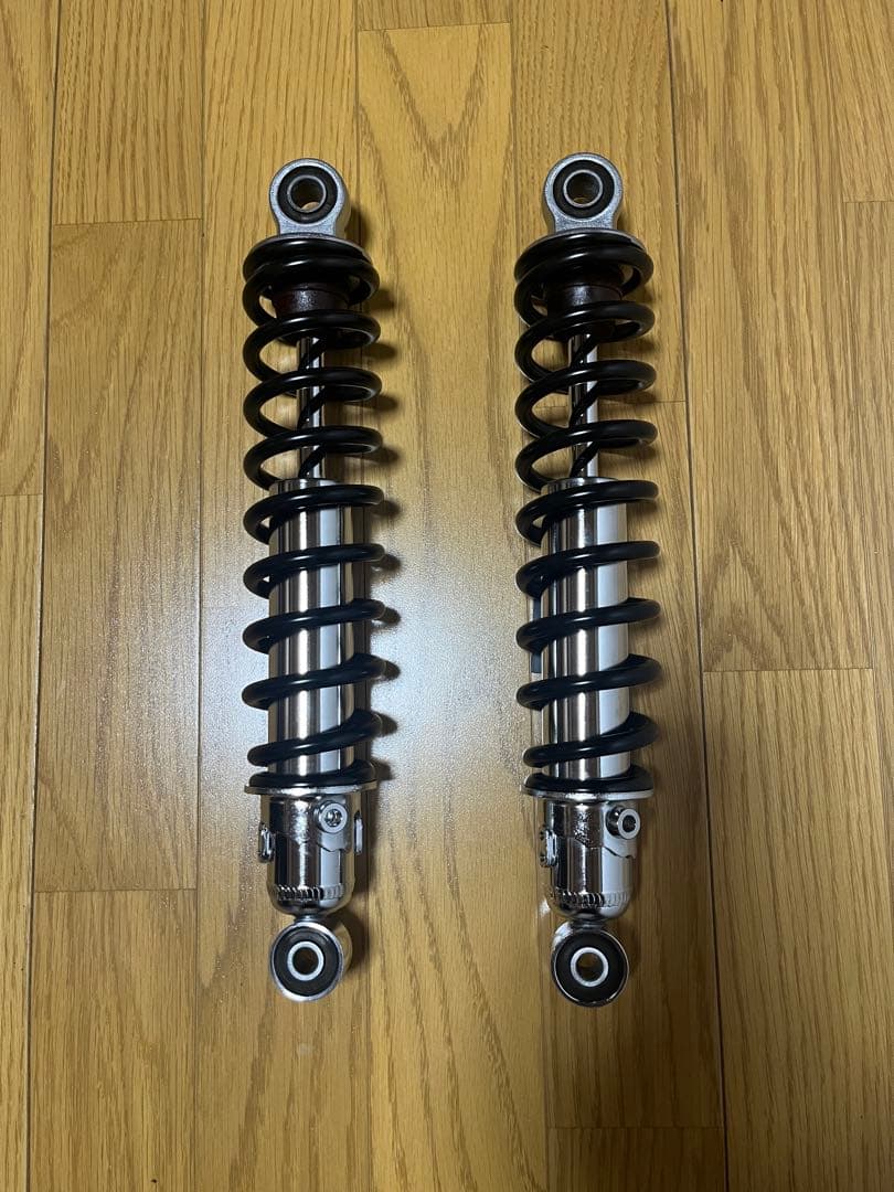 カワサキW800純正リアサスペンション