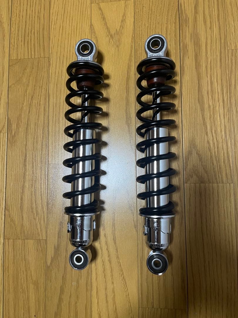 カワサキW800純正リアサスペンション