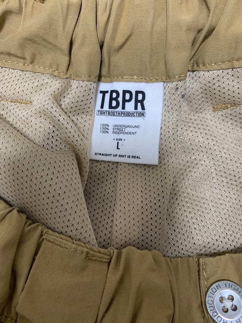 タイトブース　カーゴパンツ　ベージュ