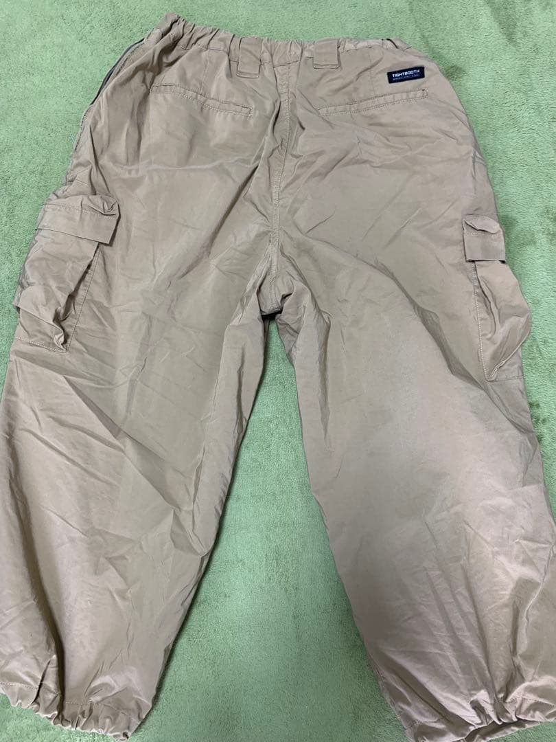 タイトブース　カーゴパンツ　ベージュ