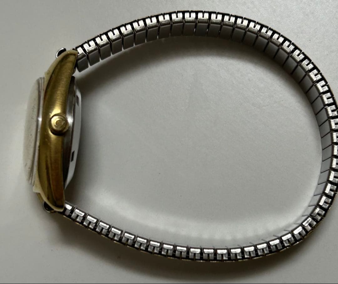 ぽ*け様 オメガ アナログ腕時計 シルバー/ゴールド　動作確認済み