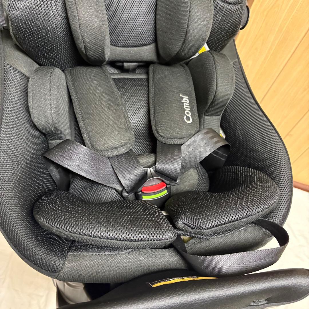 2025年購入 コンビ クルムーヴ コンパクト R129 エッグショック JS