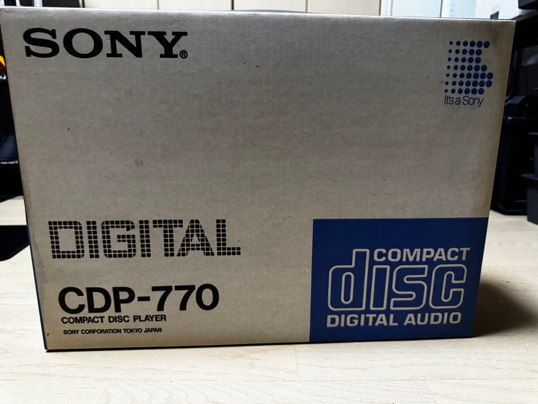 【掘出物】【新品】ソニーCDP-770＆世界クラシック音楽大系