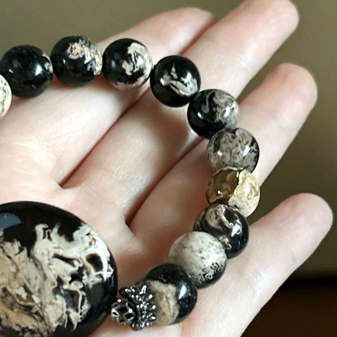 龍の様な模様のパームルート