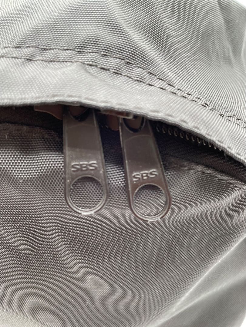 未使用級✨エルベシャプリエ 978N ナイロンデイバッグ リュック 黒