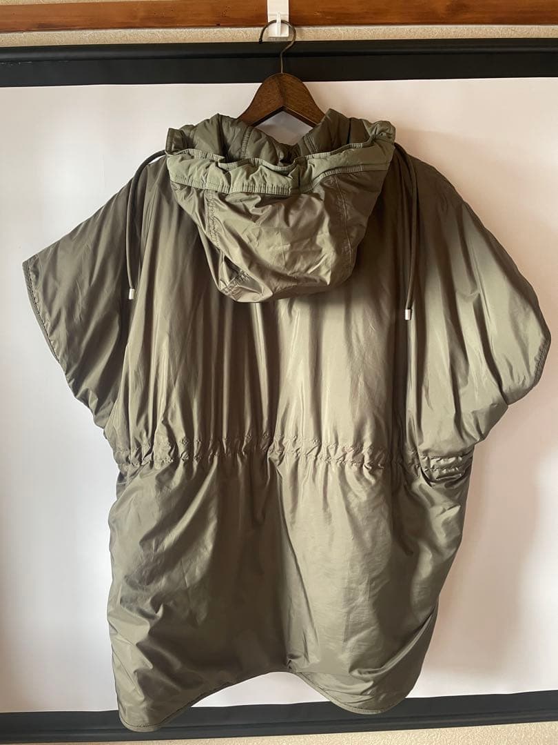 Weekend MaxMara ポンチョ　ケープコート ジャンパー