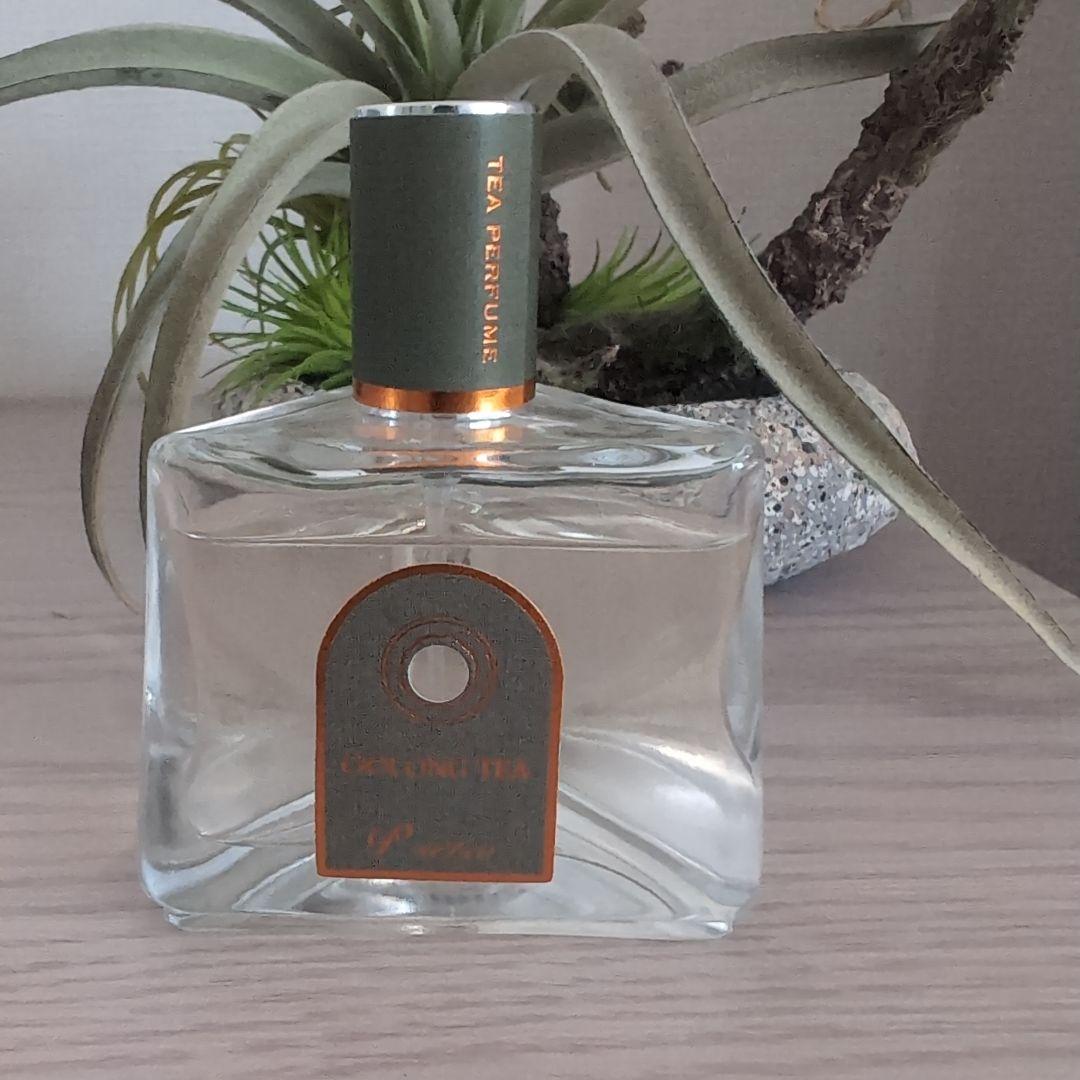 P.seven　沁香　ウーロンティー 香水