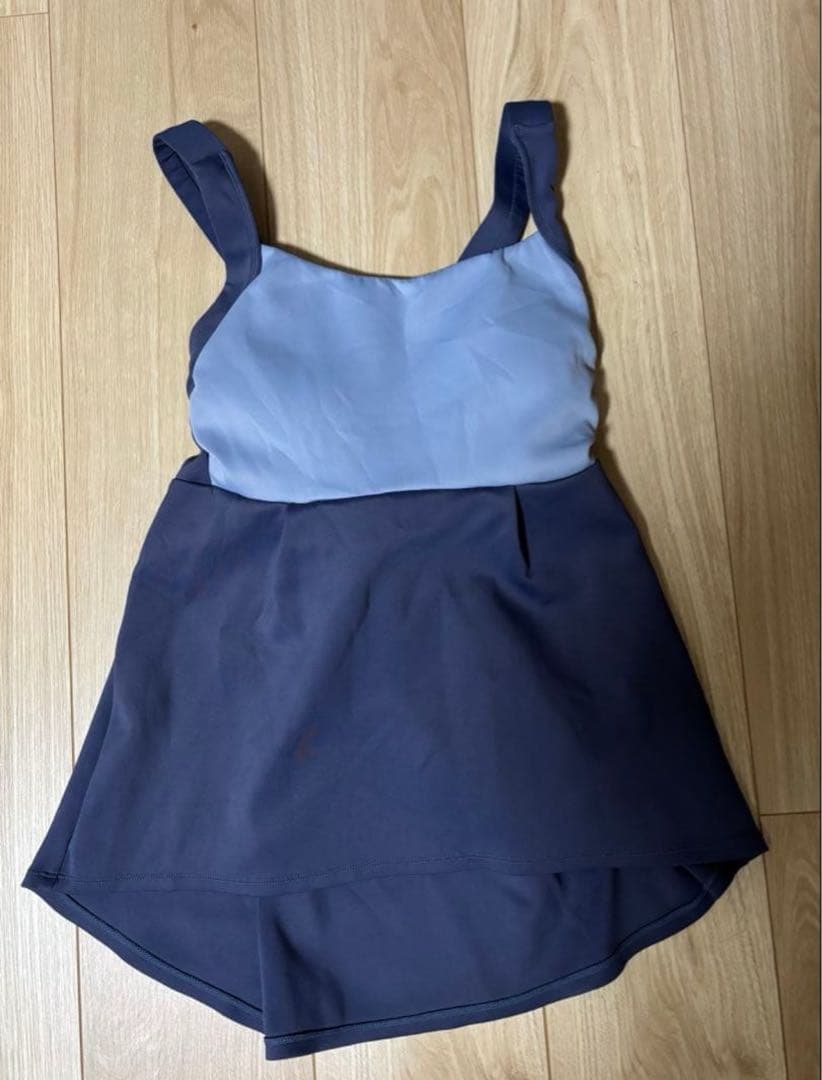 SUKALA ヨガ•ピラティス　トップス、レギンス　セット