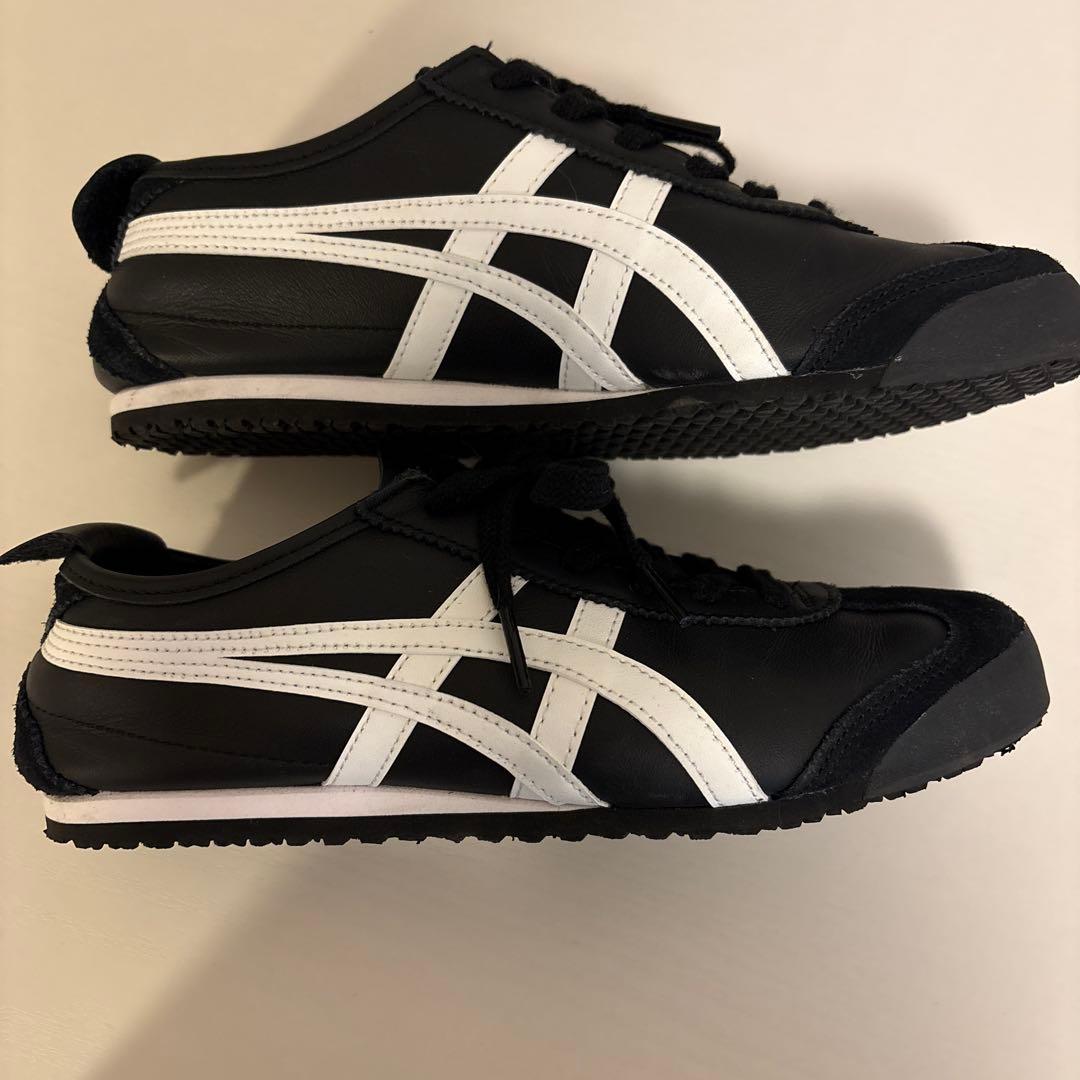 オニツカタイガー　メキシコ66 ブラックホワイト　24.5cm