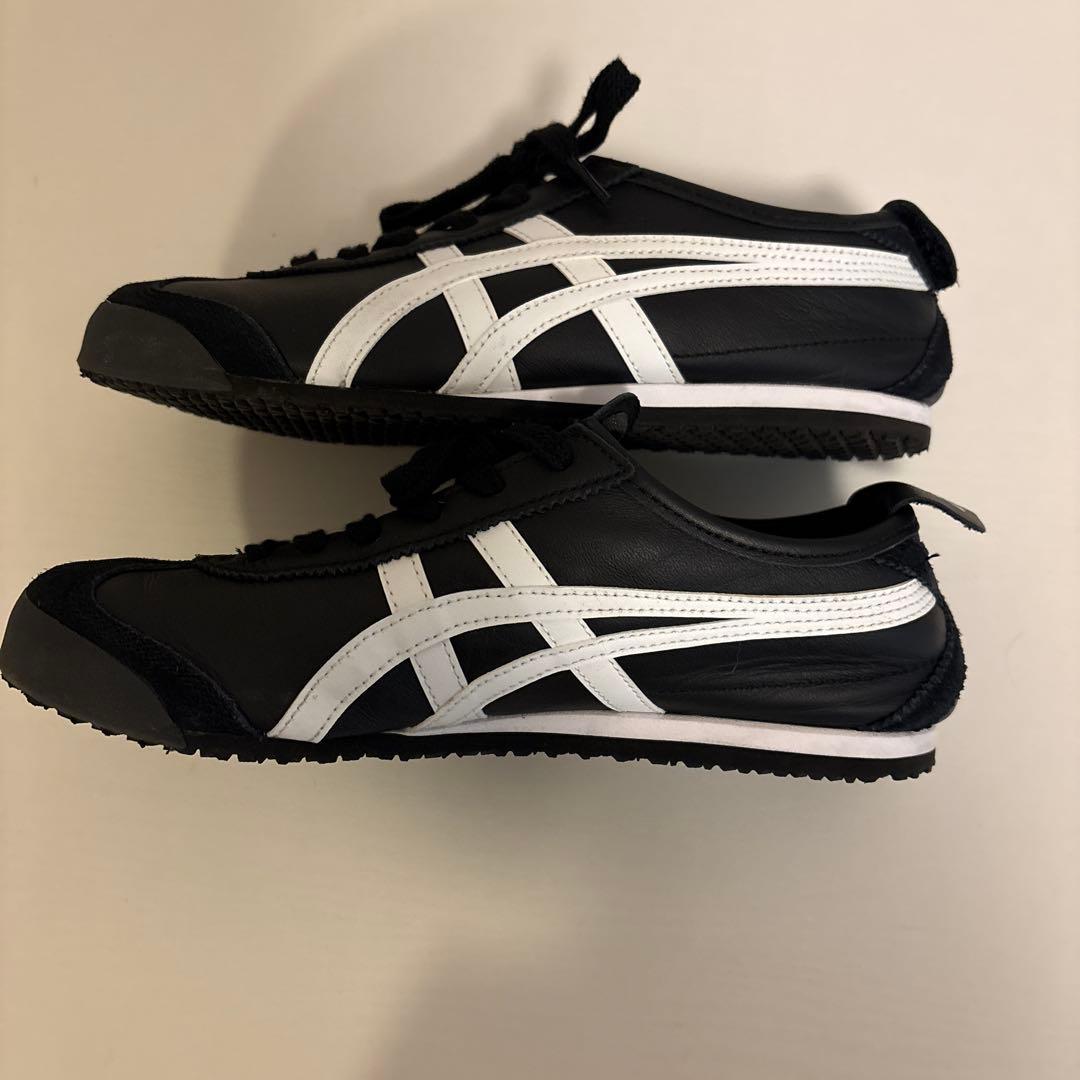 オニツカタイガー　メキシコ66 ブラックホワイト　24.5cm