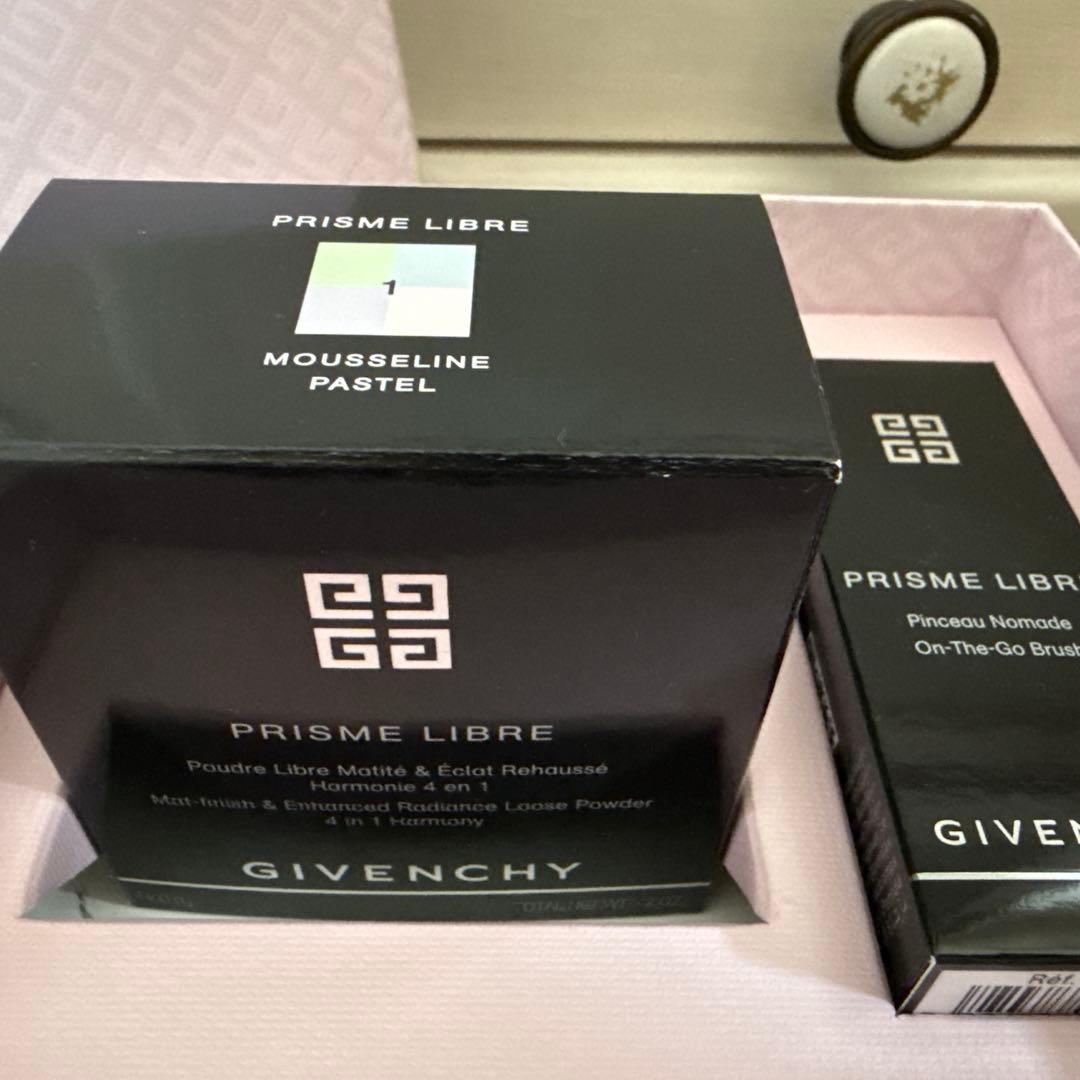 未使用GIVENCHY PRISME LIBRE Loose Powder