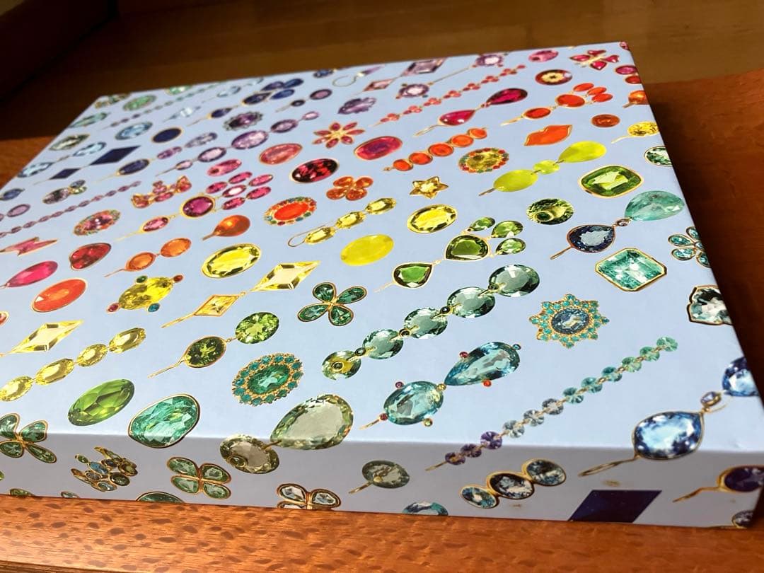 週末お値下美品⭐︎GOLD AND GEMS マリーエレーヌ・ドゥ・タイヤック洋書