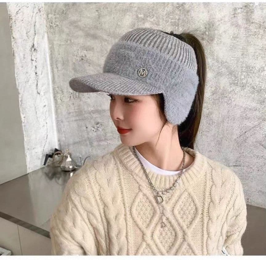 新品】ニット　帽子　耳当て　サンバイザー　ニット帽　ゴルフ　ホワイト　ランニング