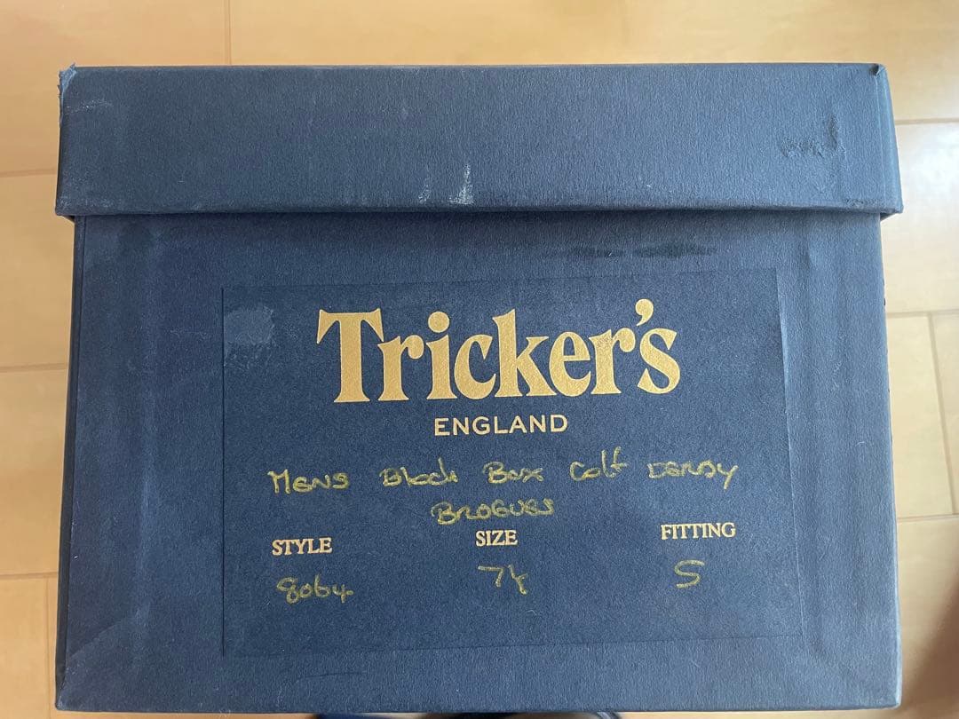 トリッカーズ 8064 ウイングチップ　黒