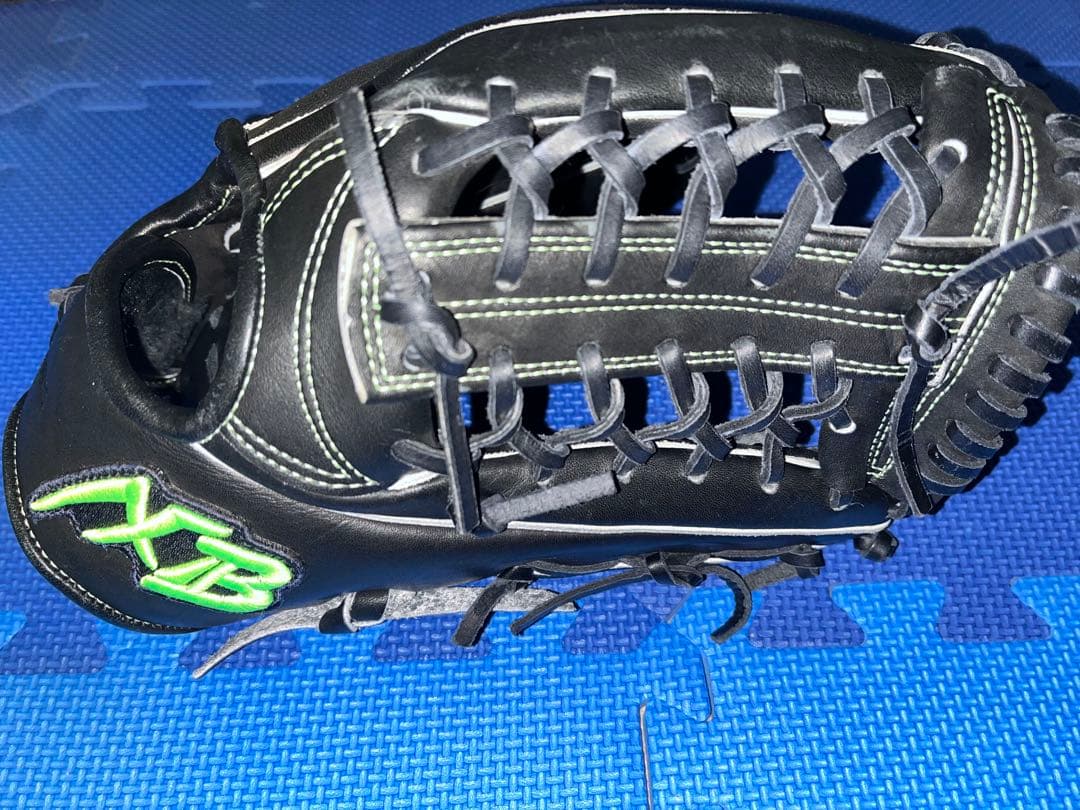 アクセフベルガード軟式グローブ