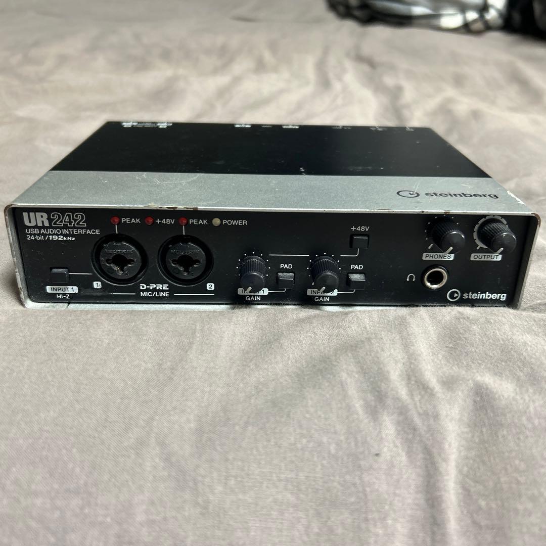 Steinberg UR242 USBオーディオインターフェイス