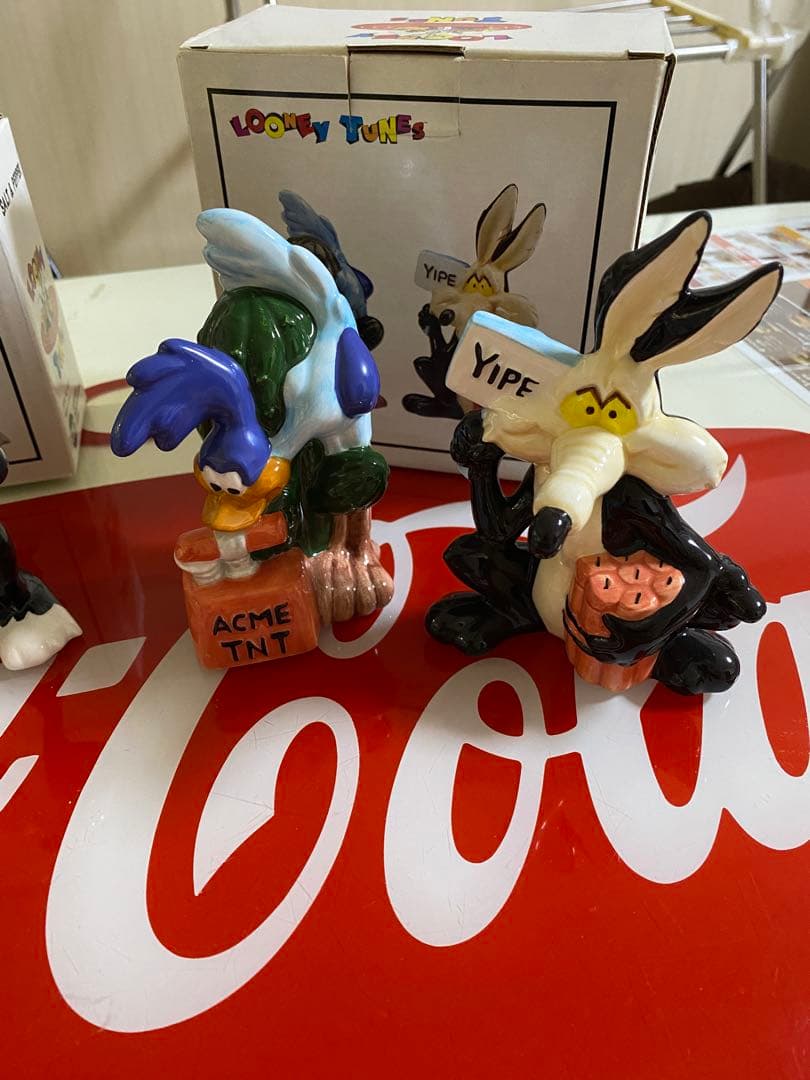 ルーニーテューンズ　ソルト&ペッパー　置物　陶器　アメトイ　フィギュア　アメコミ