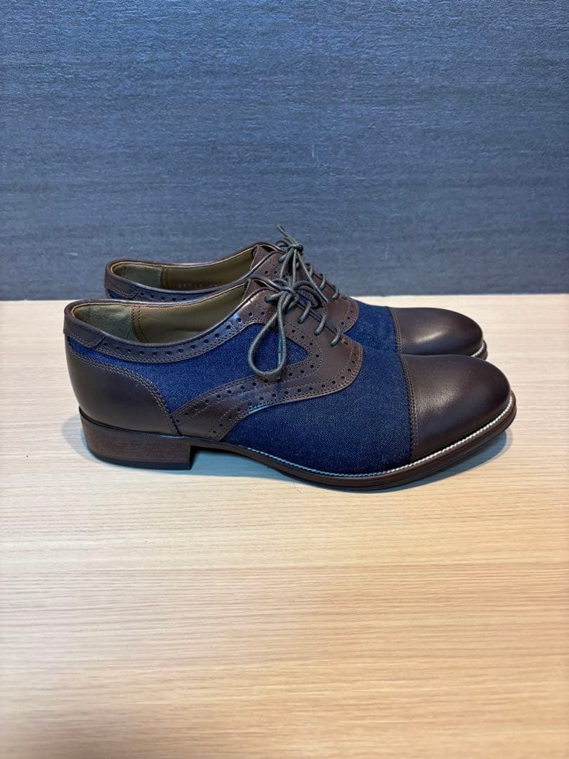 極美品キャサリンハムネットロンドン　31714 日本サイズ26.0cm目安